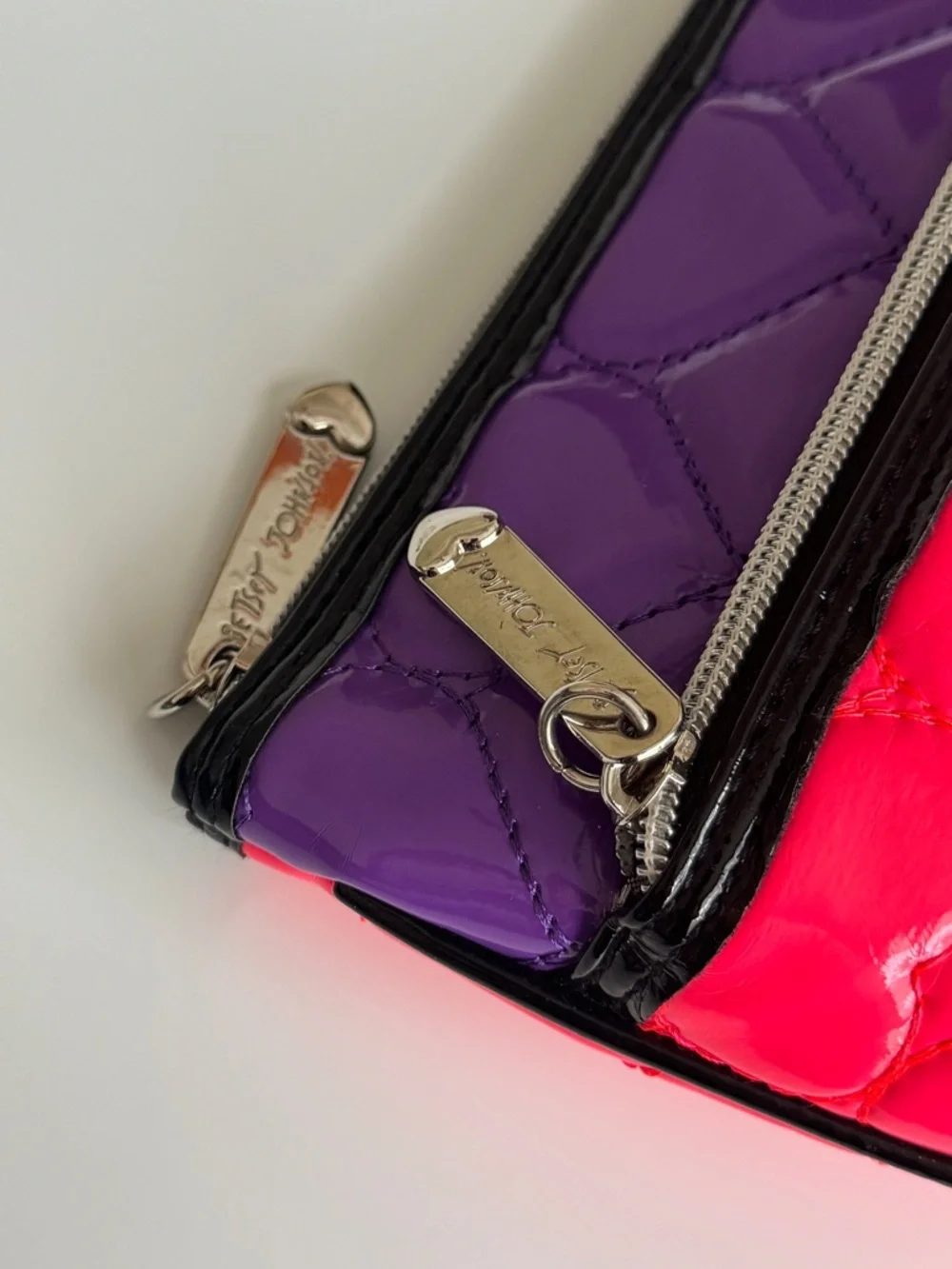 💄Betsey Johnson Cosmetic bag